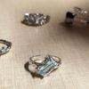 Uma geração de pequeno design de gema incrustada de zircônia aberta francesa irregular simples anel de personalidade feminina maré