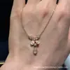 Colar Pingente Borboleta Gota d'Água V Dourado Gejia Gf Ilusão Dupla Retrô Artístico Corrente de Clavícula de Alta Qualidade Olho de Cavalo Colar Feminino