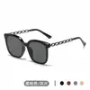 Gafas de Sol de Gama Alta con Protección UV, Montura Cuadrada, Lentes Polarizadas, Estilo Popular, Hacen que la Cara Parezca Más Pequeña, Adecuadas para Caras Grandes, Efecto Adelgazante