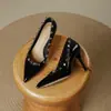 Zapatos de tacón alto con remaches para mujer con tacón fino, Nuevo modelo Primavera 2026, Diseño de nicho, Estilo maduro, Punta fina, Zapatos de salón de boca poco profunda