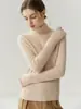 Direto da fábrica, nova camisa base de malha 100% cashmere espessa para outono e inverno para mulheres, suéter com gola alta canelada para mulheres