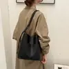 Bolsa Maillard de alta qualidade para mulheres, nova bolsa popular de ombro e transversal outono/inverno 2026, bolsa tipo balde de moda vintage