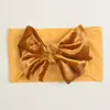 Nova Faixa de Cabeça de Veludo Dourado com Laço de Nylon Europeia e Americana para Crianças Pequenas, Acessório de Cabeça para Bebê, Faixa de Cabeça Quente para Bebê Outono e Inverno