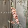 Simulación de decoración floral para bodas de delphinium con flocado de 2 tenedores, diseño de hilera de flores para bodas de hotel de jacinto violeta