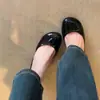 2026 Novos Sapatos Femininos Mary Janes Simples Estilo Coreano Bico Redondo Salto Bloco Sandálias Fechadas Slip-on Salto Alto com Tira no Tornozelo