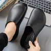 Pantuflas de Verano Transfronterizas para Pareja de Dedo a Dedo Comercio Exterior Talla Grande Impermeables y Resistentes al Aceite Zapatos de Chef de Moda Zapatos Blancos para Enfermera Venta al por Mayor
