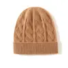 Gorro de Punto de Cachemira 2026 Otoño/Invierno Nuevo Estilo para Mujer de Alta Gama Color Sólido Tejido de Punto Trenzado Engrosado Cálido Moderno Casual con Borde Enrollado
