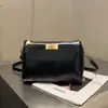 2026 Bolso Nuevo de Cuero Genuino para Mujer Bolso de Hombro Único Cruzado Versátil Retro Nicho para Viajes Cotidianos Bolso de Axila Bolso Cuadrado Pequeño de Alta Gama