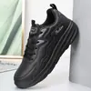 Zapatos casuales de cuero para hombre, superventas transfronterizos de otoño e invierno, zapatillas deportivas ligeras y acolchadas, zapatillas de correr de suela blanda negra Temu para comercio exterior