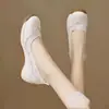 Sapatos de Plataforma Slip-on com Solado Grosso para Mulheres Couro Macio Bico Redondo Fácil de Calçar Novo Estilo Outono Casual Saltos Altos Sapatos Pequenos de Couro