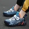 Zapatos para niños al por mayor zapatos deportivos temporada de primavera y otoño temporada escolar zapatos para correr niños medianos y grandes malla cuero zapatos casuales antideslizantes resistentes al desgaste
