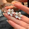 Pendientes de Flor Fresca y Dulce con Circonita Super Flash para Mujer Diseño de Nicho Pendientes de Alta Gama Joyería de Oreja Moderna y Versátil