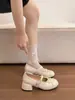 Zapatos Mary Jane de suela blanda estilo francés, colección verano 2026, punta redonda, moño vintage, suela plana, ribeteados con encaje, elegantes zapatos pequeños de piel
