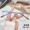 Novos óculos de metal anti-luz azul Moda Ponto de rede vermelho Olho de gato com diamante armação grande lisa óculos de emagrecimento podem ser equipados com miopia lentes lisas