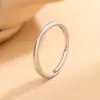 Anéis de Casal com Nó Duplo em Prata Pura S999, Luxo Leve, Alto Padrão, Versátil, Simples, Anéis Mobius Ajustáveis para Mulheres