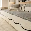 Almofada de Sofá de Chenille 2026 Novo Modelo, Capa Antiderrapante para Todas as Estações, Almofada de Sofá Anti-Arranhão de Gato de Alta Qualidade Atacado