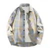 Camisa xadrez retrô estilo americano, masculina de manga comprida, modelagem solta, adequada para primavera e outono, estilo trendy para casais, visual de alta qualidade, tamanhos grandes, pode ser usada como camada interna ou externa
