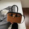 Bolso de concha de alta gama de moda 2025 Nueva moda Bolso cruzado versátil Versión coreana Popular en Instagram Bolso de mano Bolso para el trabajo