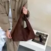 Bolso Cubo Versátil de Gran Capacidad Moda Gamuza Bolso de Hombro Único Estilo Perezoso Retro Bolso Tote Cruzado para Mujeres
