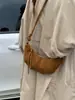 Bolsa Feminina Maillard Transfronteiriça 2026 Novo Modelo Bolsa de Ombro Transversal Fosca de Alta Qualidade com um Design Simples Único em Forma de Croissant
