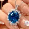 2026 Nuevo Modelo Zhuang Shengsheng Joyería Base de Cobre Chapado en Oro Espinela Azul Simulada Forma de Huevo Colgante de Moda Set 15*18