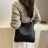 Bolsa de Ombro Casual Retrô Nova Moda Outono Feminina Versátil Bolsa Saco Nicho Tendência Bolsa Transversal para o Dia a Dia para Mulheres