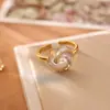 Anillo de Camelia con Perla de Agua Dulce para Mujer, Moda de Alta Gama, Elegante y Único, Chapado en Cobre con Oro Real, Anillo Abierto Versátil