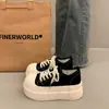 Zapatos Blancos Versátiles de Gama Alta Suela Gruesa Aumentadores de Altura Zapatos de Lona para Mujer Otoño 2026 Estilo Nuevo Súper Caliente Cabeza Grande Zapatos Deportivos Casuales