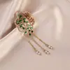 Estilo Chino Nuevo Hoja de Sauce Borla Estilo Chino Broche de Lujo Ligero de Alta Gama Moda Diamante Broche Pin para Chaqueta Accesorios