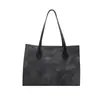 Otoño 2026 Nuevo Bolso de Hombro Grande con Textura de Letra en Relieve Bolso Tote de Commuter Retro de Moda de Nicho