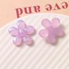 Flor de ciruelo semi-transparente con polvo de brillo de cinco pétalos accesorios de resina para manualidades pendientes colgante pasador material para funda de teléfono móvil venta al por mayor