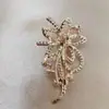Broche de Venta Caliente Pedrería Perla Corsage Ropa Versátil Boutique Pasador de Cuello Pasador para Ropa de Boda Accesorios para Vestidos
