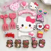Dibujos Animados Amor KT Hello Kitty Letra PVC Goma Suave Accesorios DIY Funda para Teléfono Móvil Zapatillas Funda para iPad Piezas Decorativas para Taza de Agua