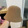 Sombrero de Pescador de Fieltro 100% Lana de Ala Corta de Color Sólido para Mujer, Estilo Japonés, Nuevo Modelo Otoño e Invierno, Lujo Ligero, Versátil, Cálido, Resistente al Viento