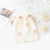 Pantalones de Algodón Puro Estampado Crepé con Bolsillo de Solapa y Cordón de Doble Capa Toalla para Babas de Bebé Toalla de Confort Bolsa de Almacenamiento Bolsa Colgante Ins Se Puede Colgar