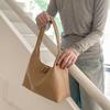 Bolsa Coreana Transfronteiriça de Axila Nicho High-End Grande Capacidade Bolsa de Ombro Casual Versátil Simples Bolsa de Couro PU Macio para Mulheres