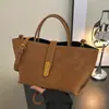 Bolsa de mão grande de couro fosco para mulheres, nova bolsa tote vintage para o dia a dia 2026, bolsa transversal simples da moda estilo coreano