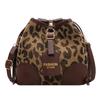 Bolso pequeño popular para mujer de este año ins simple 2021 nuevo bolso bandolera de moda con estampado de leopardo otoño e invierno bolso de cubo con textura