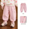 Calça Infantil Feminina Estilo Coreano Roupa de Fora Algodão Puro Calça de Moletom Casual Infantil Outono Calça Esportiva para Bebê Primavera Outono Calça Longa com Punho