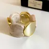 Pulsera Rombo de Acrílico Beige Irregular Transfronteriza Europea y Americana, Pulsera Estilo Retro, Joyería de Diseño Nicho al por Mayor