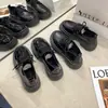 Sapatos de Couro Femininos para Combinar com Saias, Novidade Primavera e Outono 2026 Estilo Britânico Retrô, Versáteis com Cadarço, Sapatos de Salto Espesso para Aumentar a Altura para Estudantes