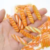 Accesorios de Resina Pegamento Crema Dibujos Animados Comida Palillo de Juego Manualidades DIY Pasador Agujero Hebilla de Zapato Imán de Refrigerador Material para Joyería