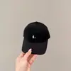 Boné de Baseball Bordado Estilo Coreano Ins para Crianças Meninos e Meninas, Chapéu Casual Versátil para Bebês, Chapéu de Primavera e Outono para Meninos