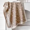 Bufanda Floral Francesa Elegante Nueva 2025, Estilo para el Trabajo, a la Moda, de Gama Alta y Versátil Chal para Salir de Imitación Cachemir