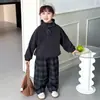 Conjunto Moderno de Primavera e Outono para Crianças, Fresco e Estiloso, Roupa de Bebê 2026, Novo Conjunto de Duas Peças Estilo Coreano para Meninos Pequenos, Roupa de Primavera