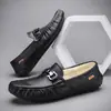Mocasines para Hombre 2026 Nuevo Otoño/Invierno Forrados de Felpa Piel Suave Zapatos de Cuero Cálidos para Hombre Zapatos Casuales de Moda