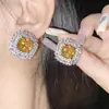 Versa TikTok grande café popular conjunto de três peças rosa princesa anel de espiga de trigo brincos exagerados femininos colar de diamantes brilhantes completo