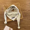 Pañuelo triangular de bebé retro con rayas florales y pompones, calentador de cuello para niños y niñas, pañuelo triangular versátil a prueba de viento para primavera y otoño