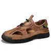 Sandálias Artesanais Masculinas 2025 Verão Nova Moda Baotou Antiderrapante Sapatos de Praia Casuais Macios na Parte Inferior Versátil Sandálias Esportivas
