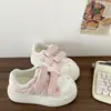 Zapatos Casuales de Lona para Niñas 2026 Lunares Velcro Gato Suela Gruesa Suela Suave Transpirable Versátil Bonito Primavera/Otoño Nuevo Lindo